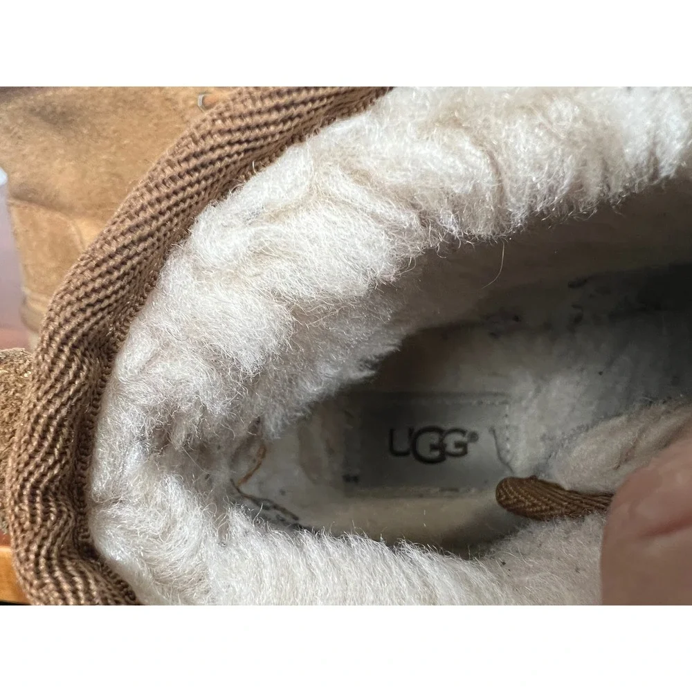 UGG Neumel Chestnut Suede Lace Up Chukka Boots 1017320K Size 5‎ Kids Women 7